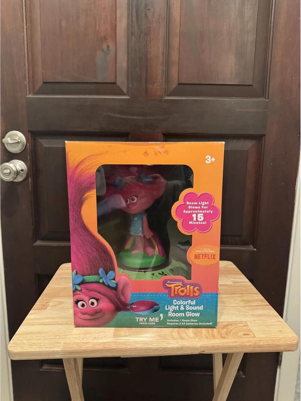 DreamWorks Trolls Colorful Light & Sound Room Glow